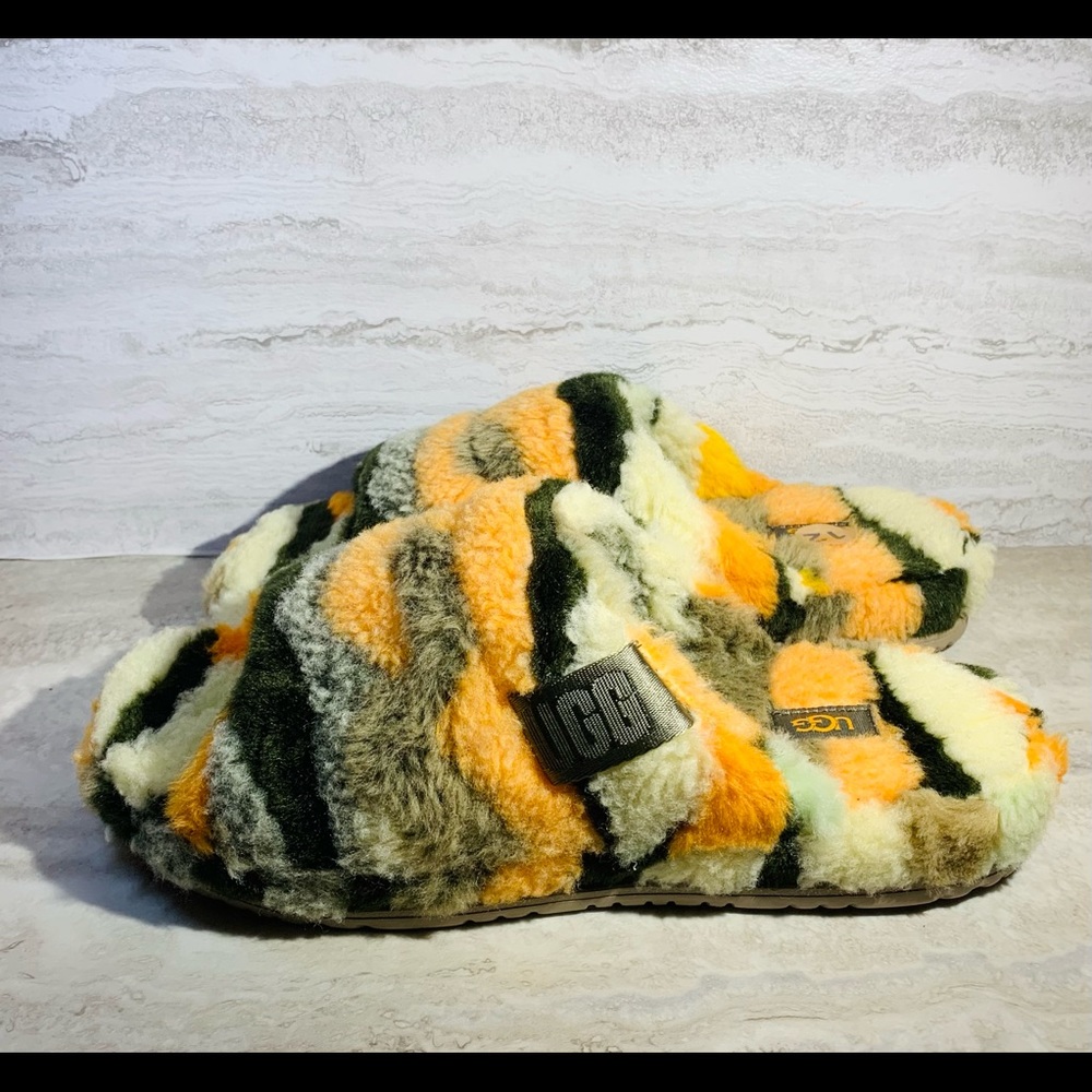 UGG Olive Cali Fluff All Gender Slides Men 12 /Women 13